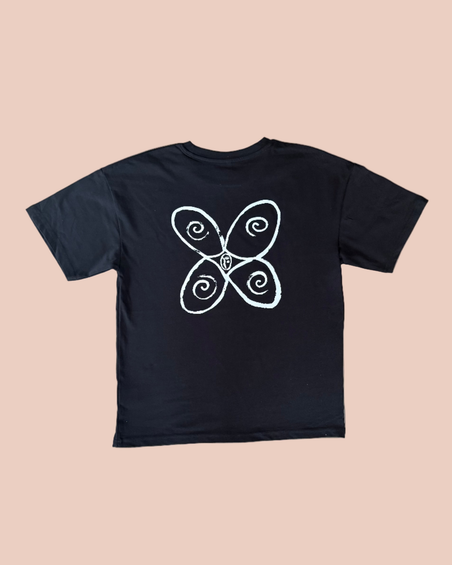 oversized logo tee